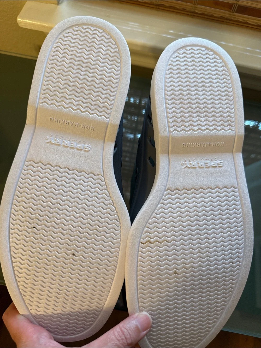 Sperry men’s size